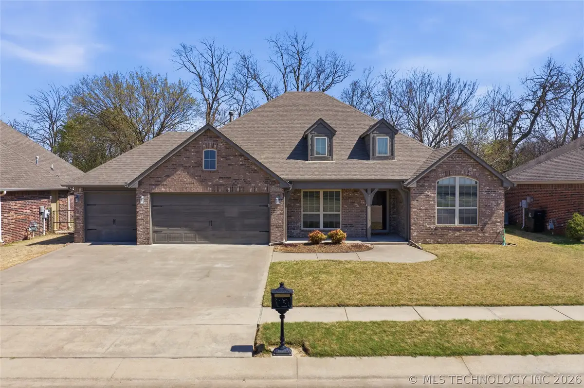 2305 S 17th Street, Broken Arrow, OK 74012 - #1