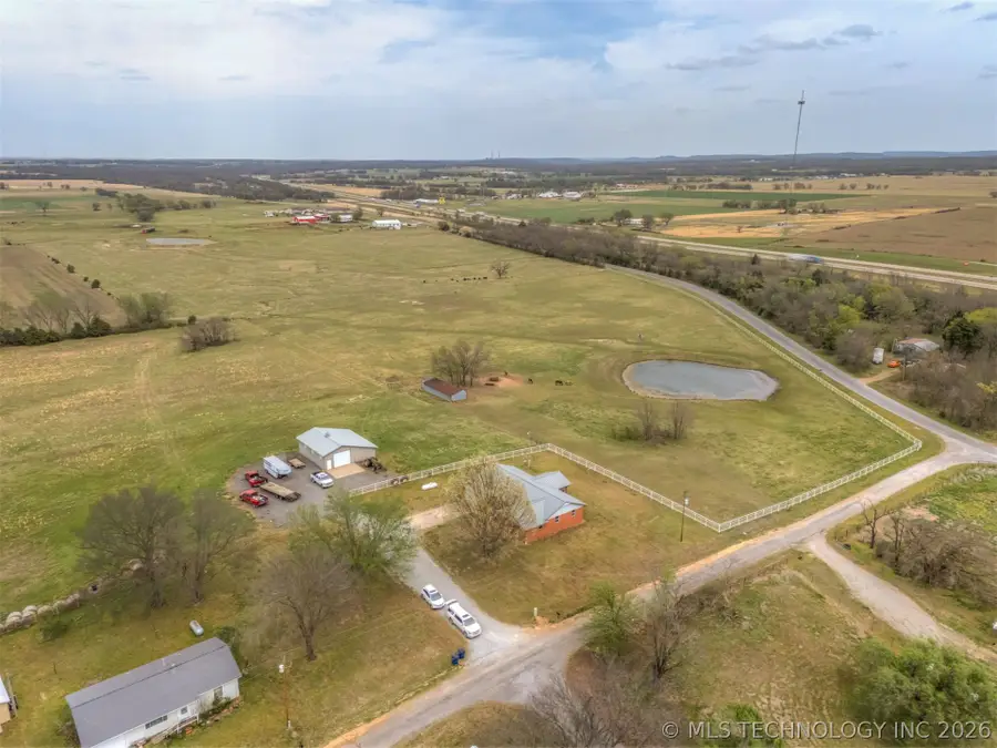 302 N Gas Street, Chouteau, OK 74337 - #2