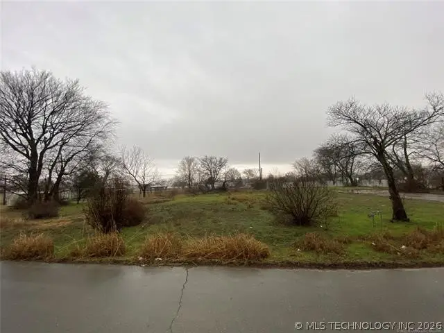 15923 E Newton Place, Tulsa, OK 74116 - #1