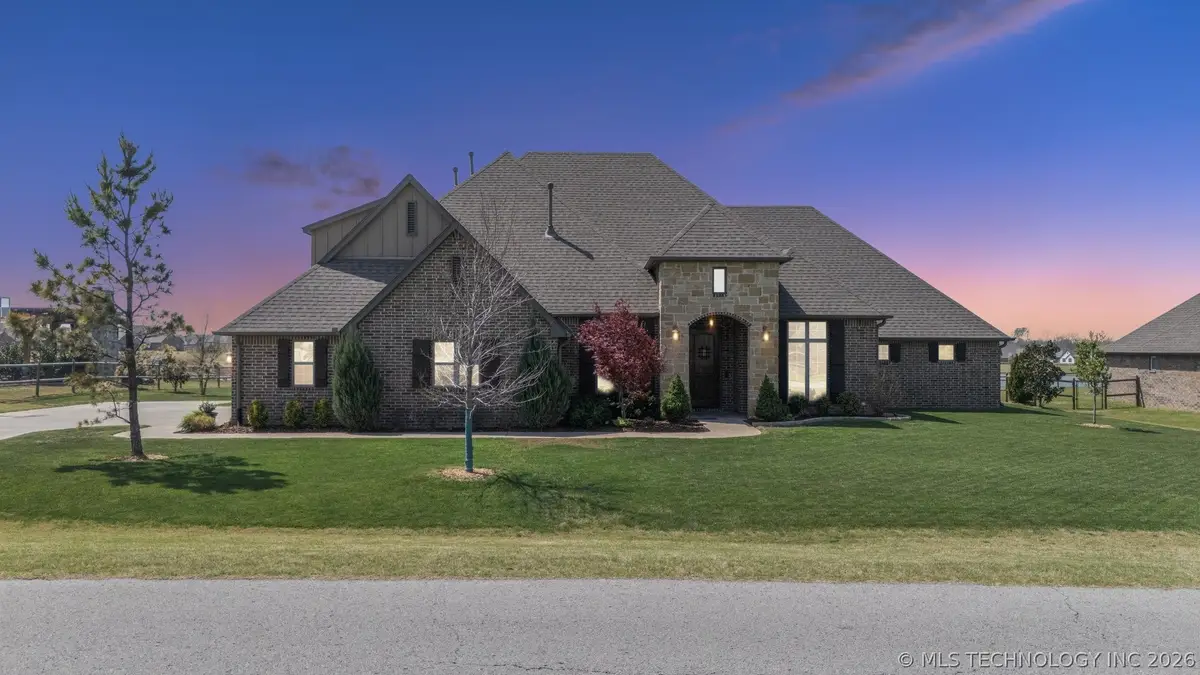 8308 N 152nd East Avenue, Owasso, OK 74055 - #1