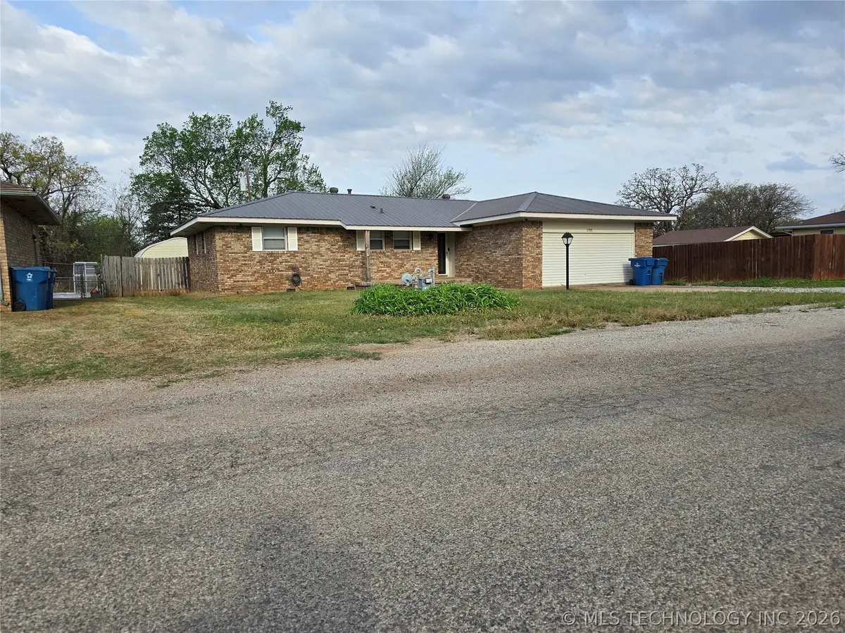 1705 3rd Street, Pawnee, OK 74058 - #1
