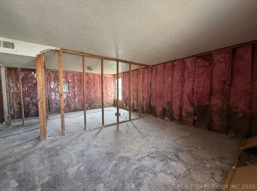 100 W Oak, Webbers Falls, OK 74470 - #2