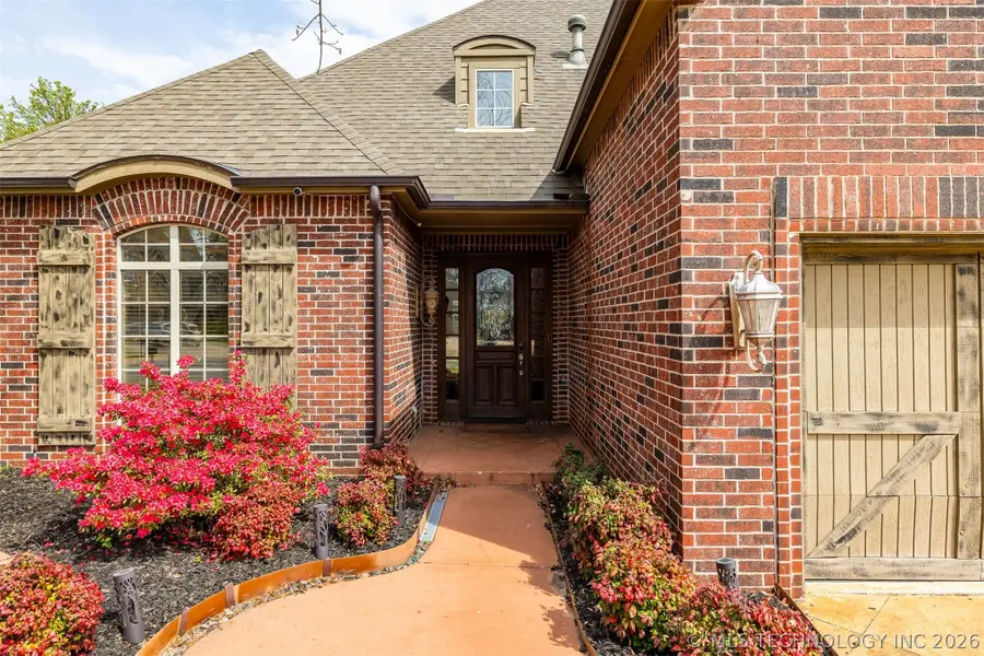 10229 S 86th East Avenue, Bixby, OK 74133 - #3