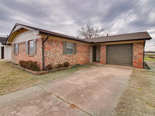 232 S 5th Avenue, Stroud, OK 74079