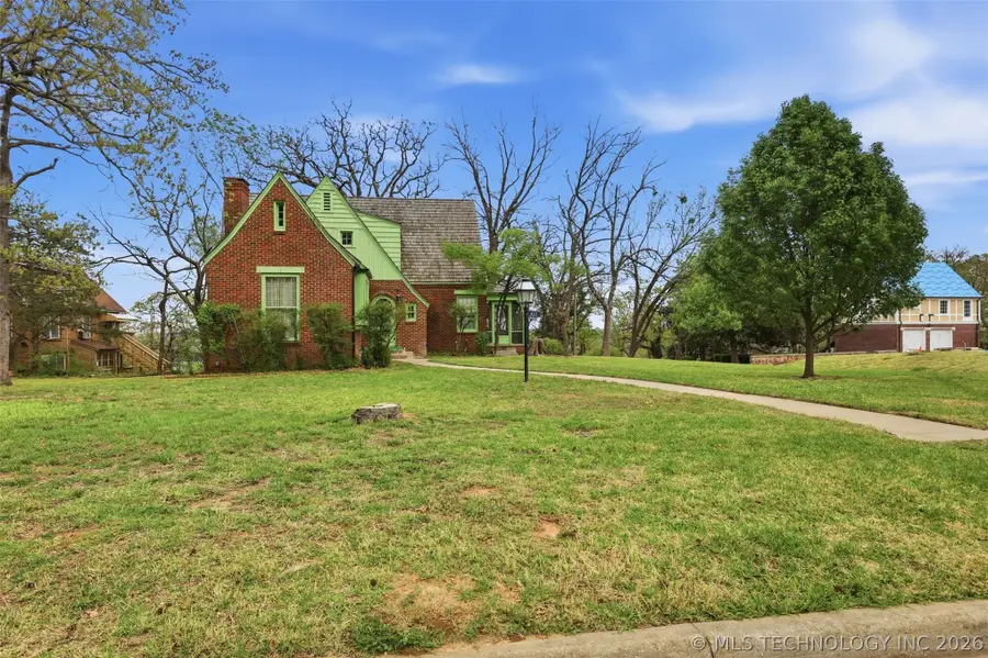 422 S Highland, Ada, OK 74820 - #2