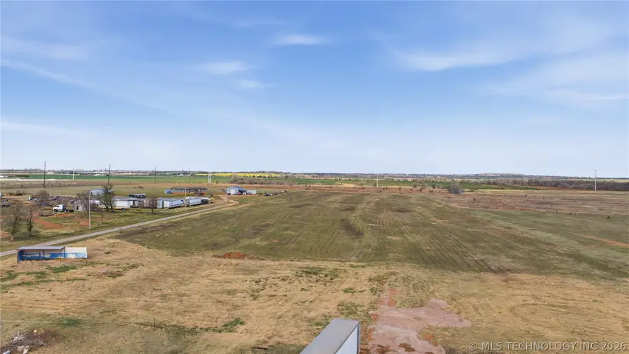 118 E Skeleton Road, Waukomis, OK 73773 - #3