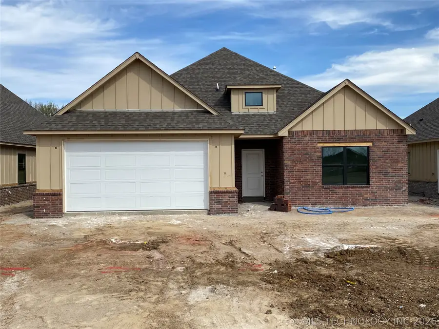 1009 S Chickasaw Street, Skiatook, OK 74070 - #2