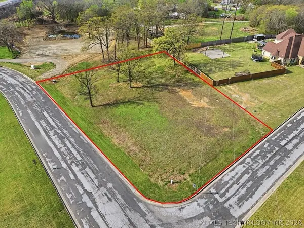 Waterford Street, Catoosa, OK 74015