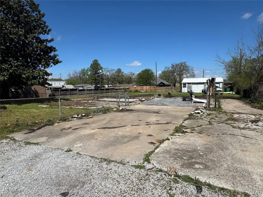 4555 W 64th Place, Tulsa, OK 74132 - #2