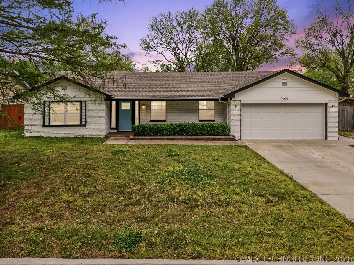 1009 W Canton Street, Broken Arrow, OK 74012 - #1