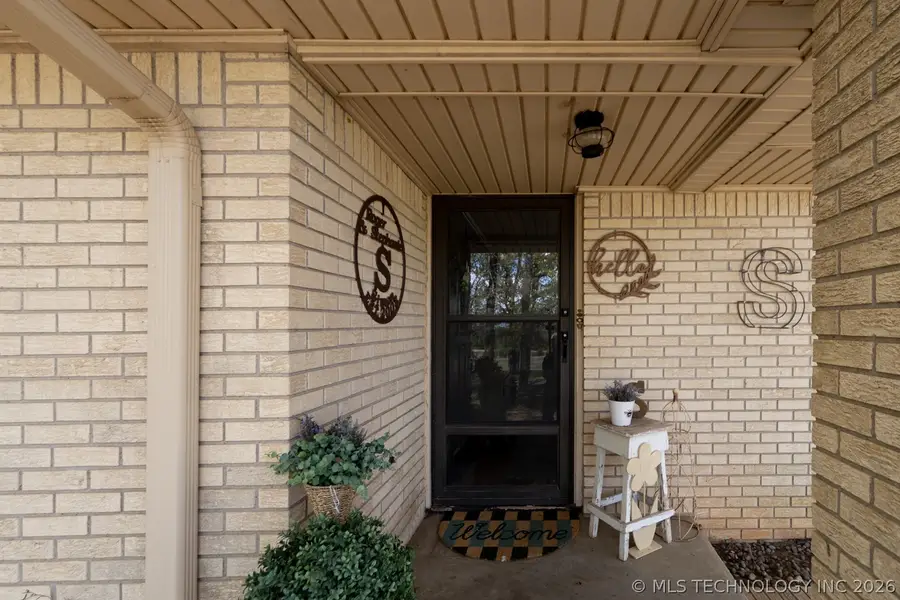 222 N Oak Grove Road, Cushing, OK 74023 - #3