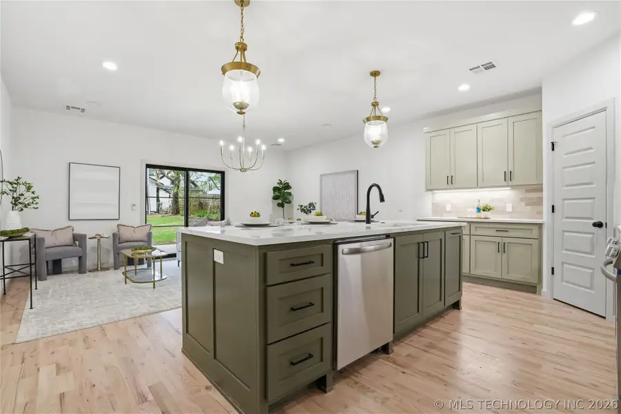 1414 E University Avenue, Sapulpa, OK 74066 - #2