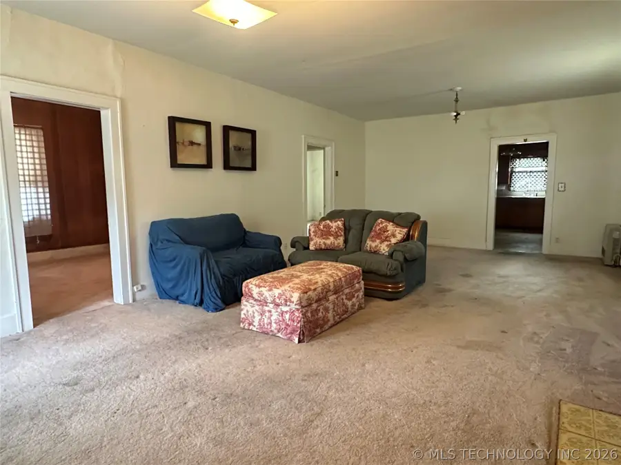 814 S Severs Street, Okmulgee, OK 74447 - #3