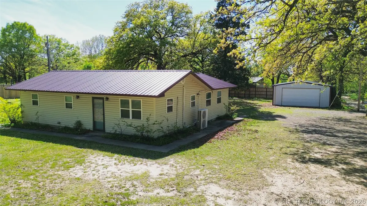 420502 E 1170 Road, Eufaula, OK 74432 - #1