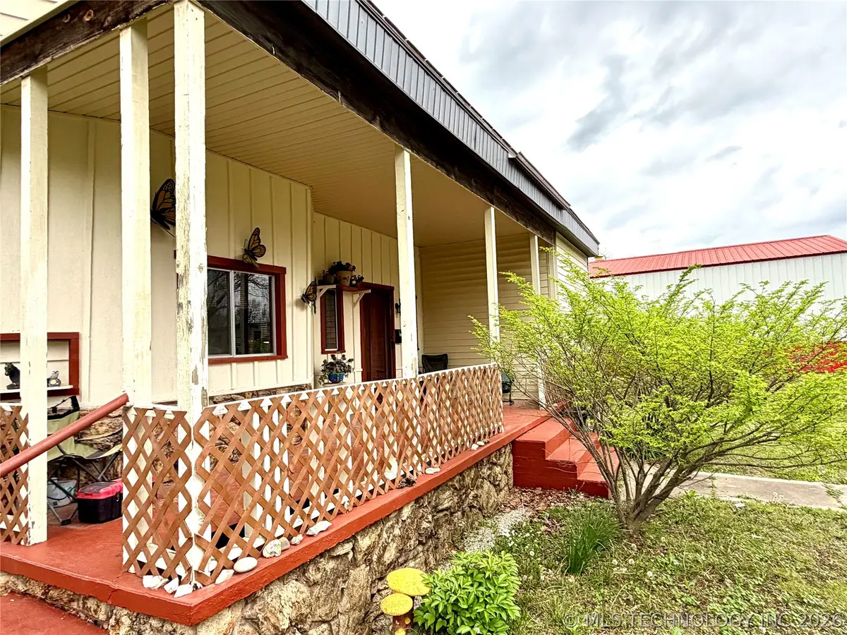 229 N 2nd Street, Fairfax, OK 74637 - #1