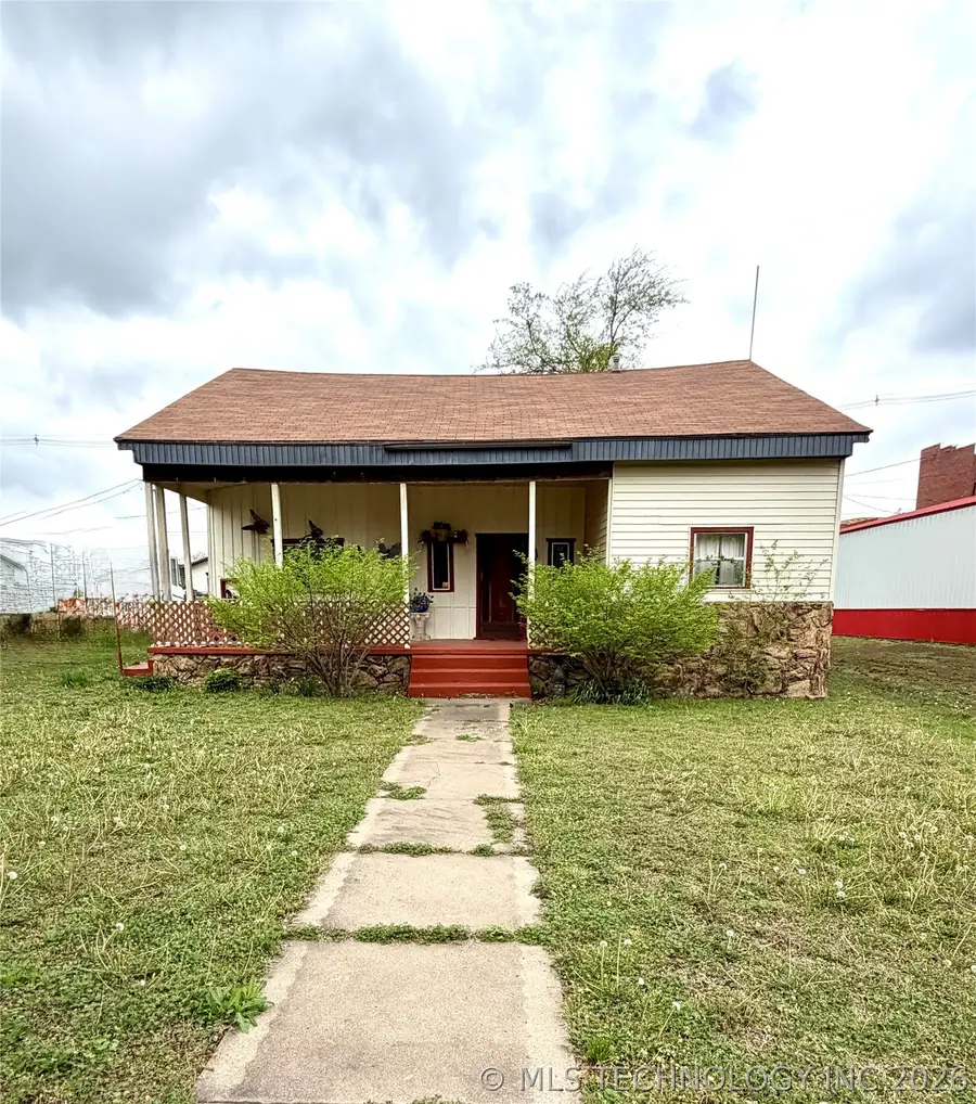 229 N 2nd Street, Fairfax, OK 74637 - #3