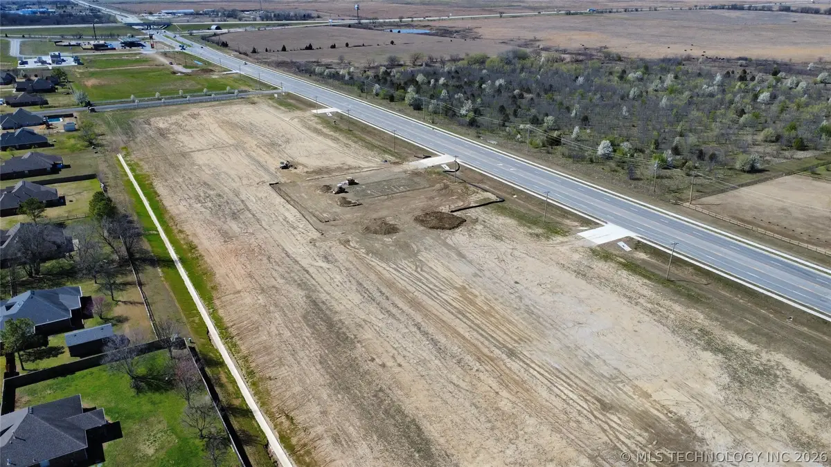 5812 E 146th Street, Collinsville, OK 74021 - #1