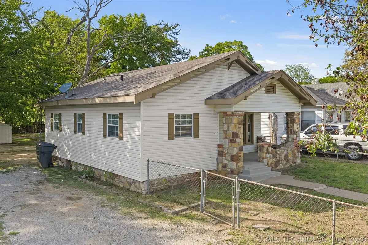 831 C Street Se, Ardmore, OK 73401 - #1