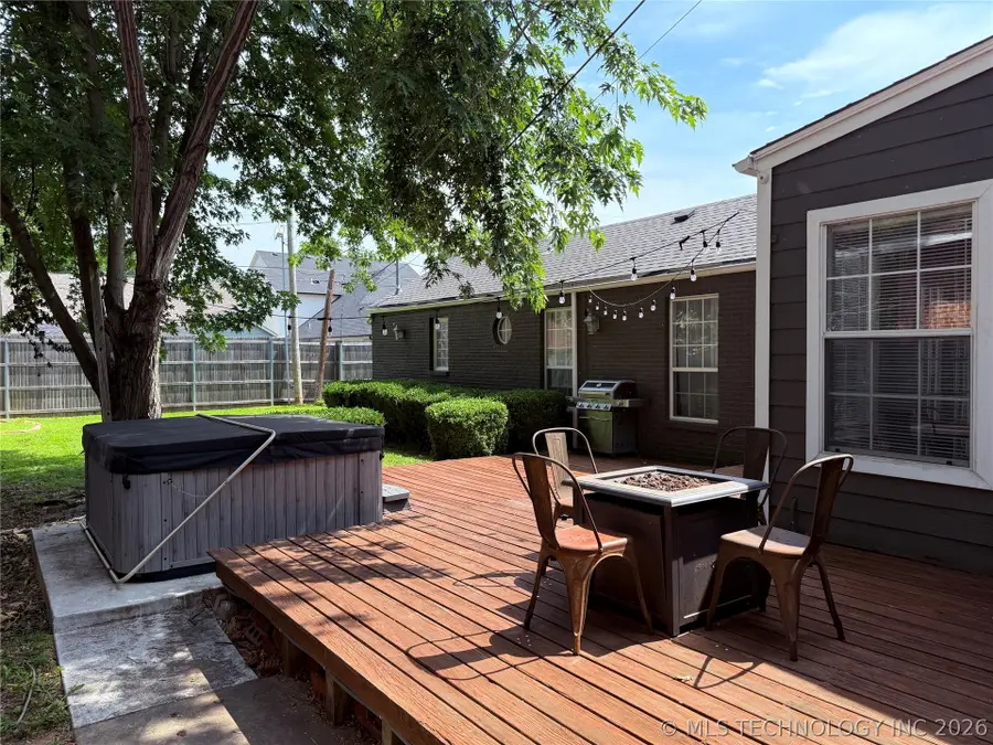 957 E 37th Street, Tulsa, OK 74105 - #2