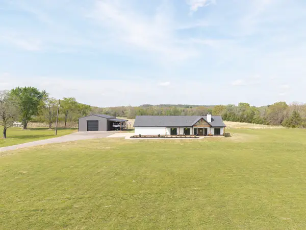 3107 E Mckenzie Avenue, Pocola, OK 74902