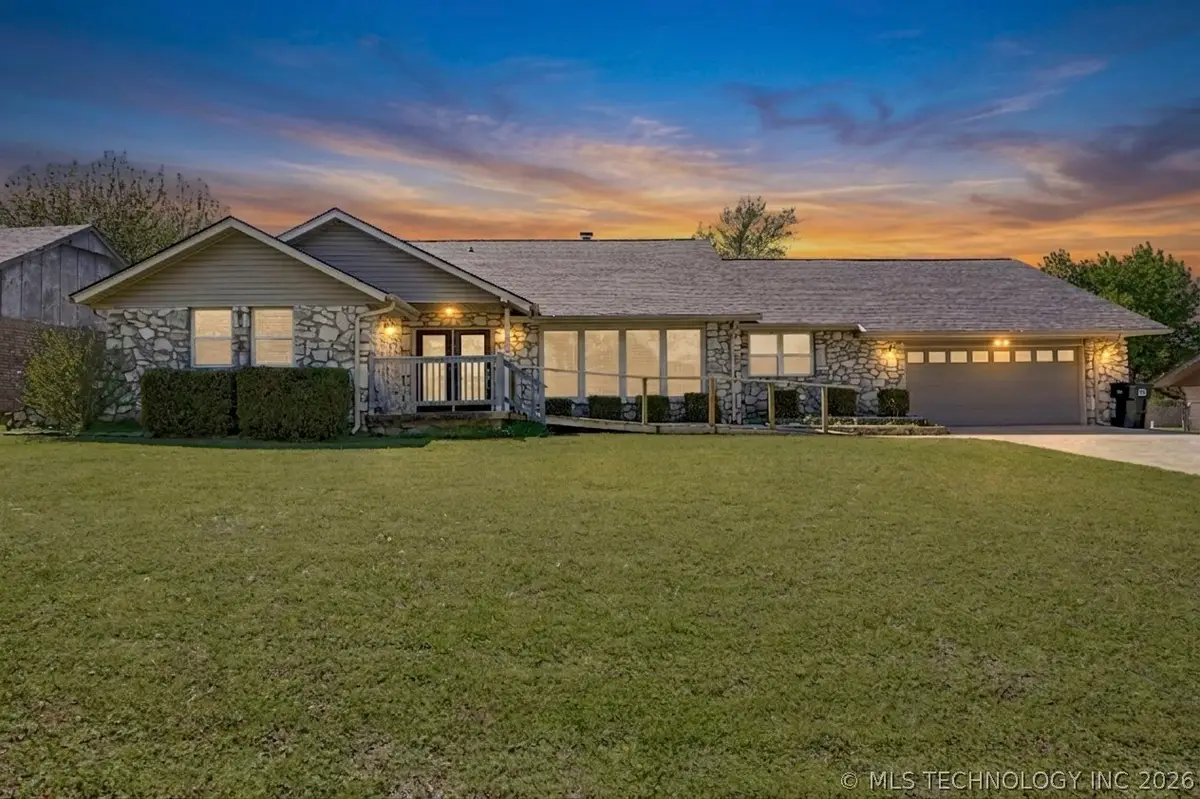 122 Lakeview Drive, Mannford, OK 74044 - #1