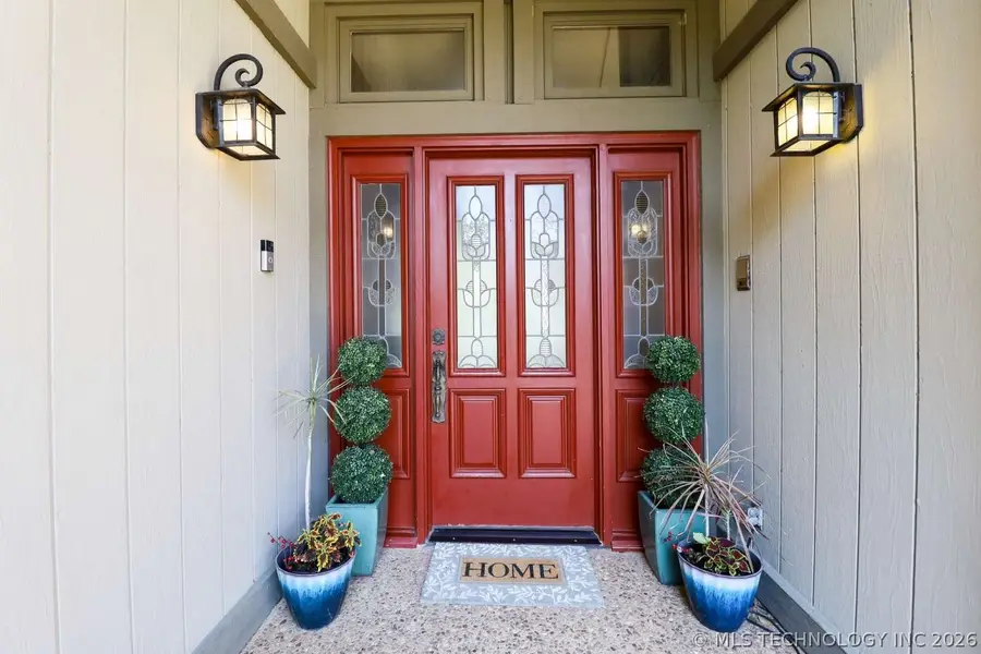 6124 S Louisville Avenue, Tulsa, OK 74136 - #2