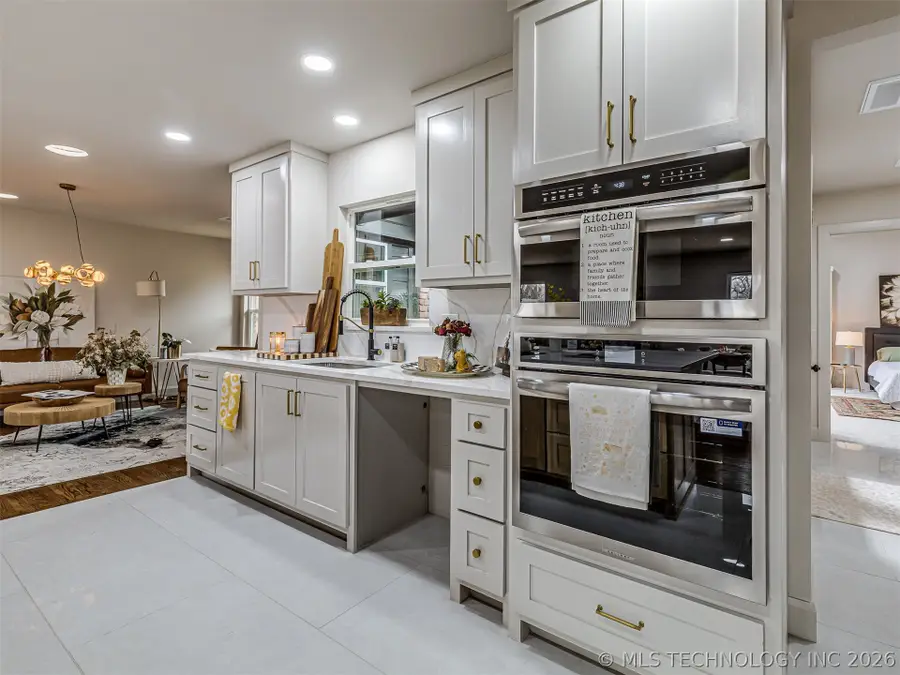 4334 S Trenton Avenue, Tulsa, OK 74105 - #2