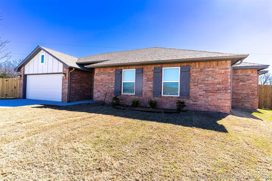 15027 S Poplar Place, Glenpool, OK 74033 - #3