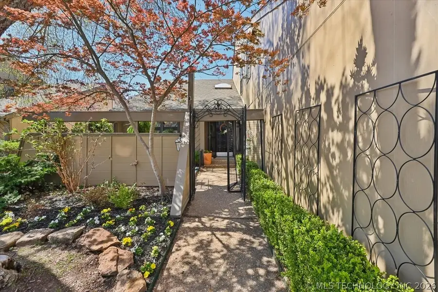 5916 S Atlanta Place #1, Tulsa, OK 74105 - #3