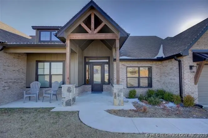 1820 E 45th Place, Sand Springs, OK 74063 - #1