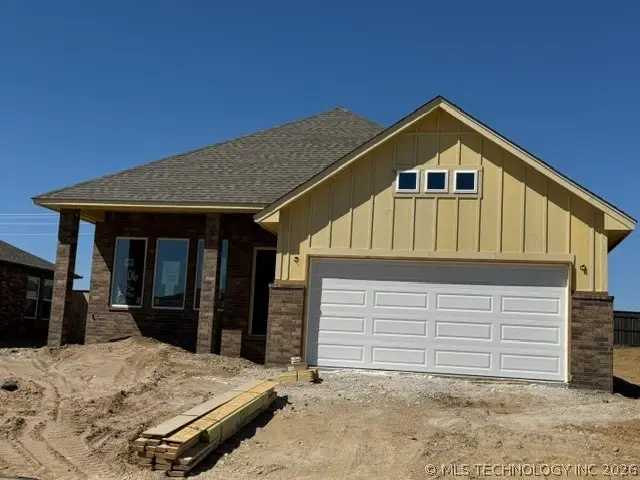 206 S 26th Street, Collinsville, OK 74021 - #1