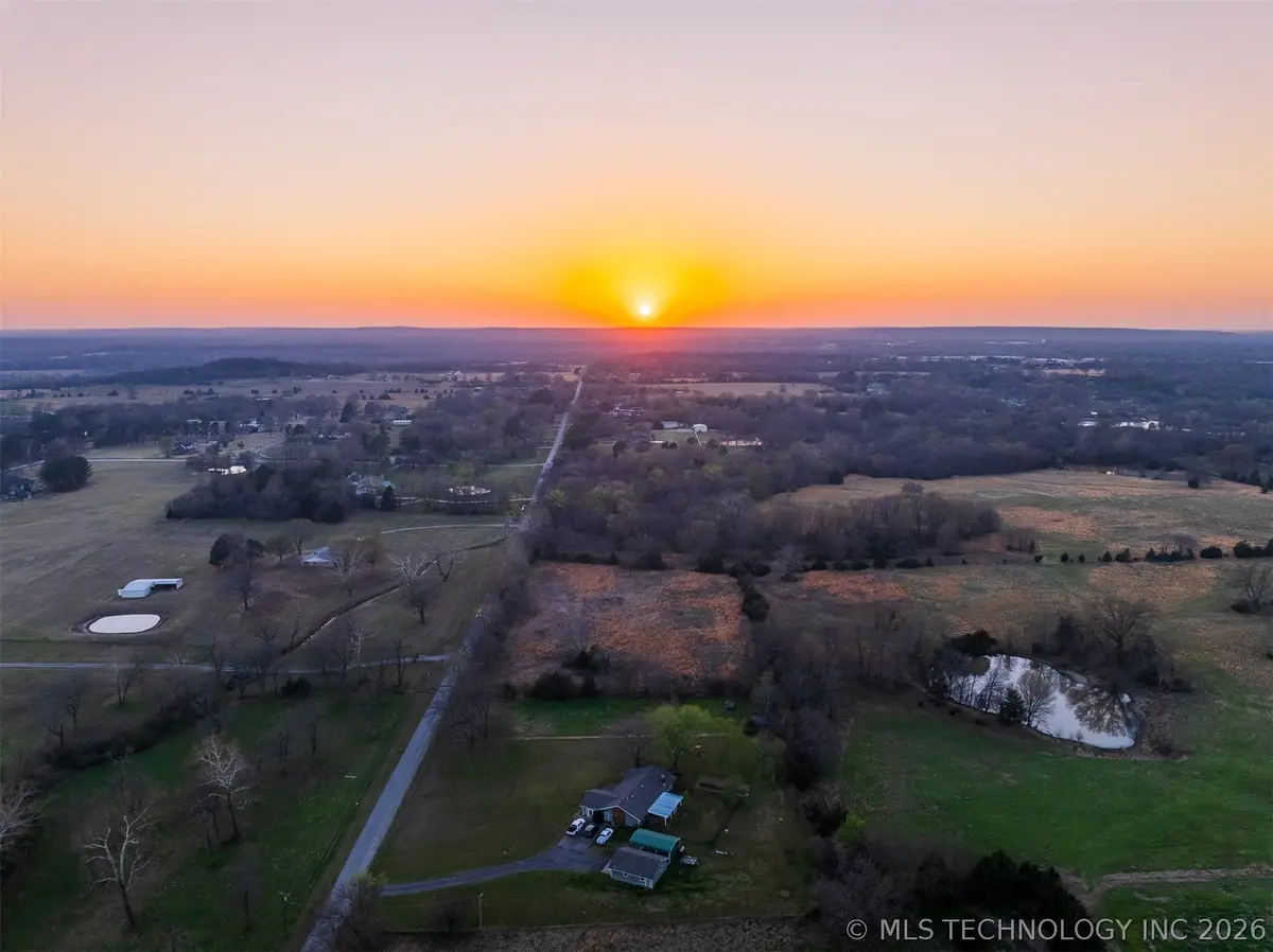 6 E 36th Street, Okmulgee, OK 74447 - #1