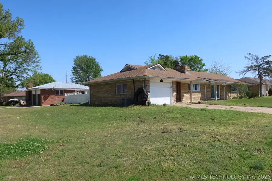 3606 Idaho Avenue, Bartlesville, OK 74006 - #3