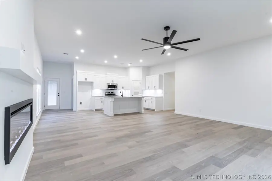 2524 W Main Street, Collinsville, OK 74021 - #3