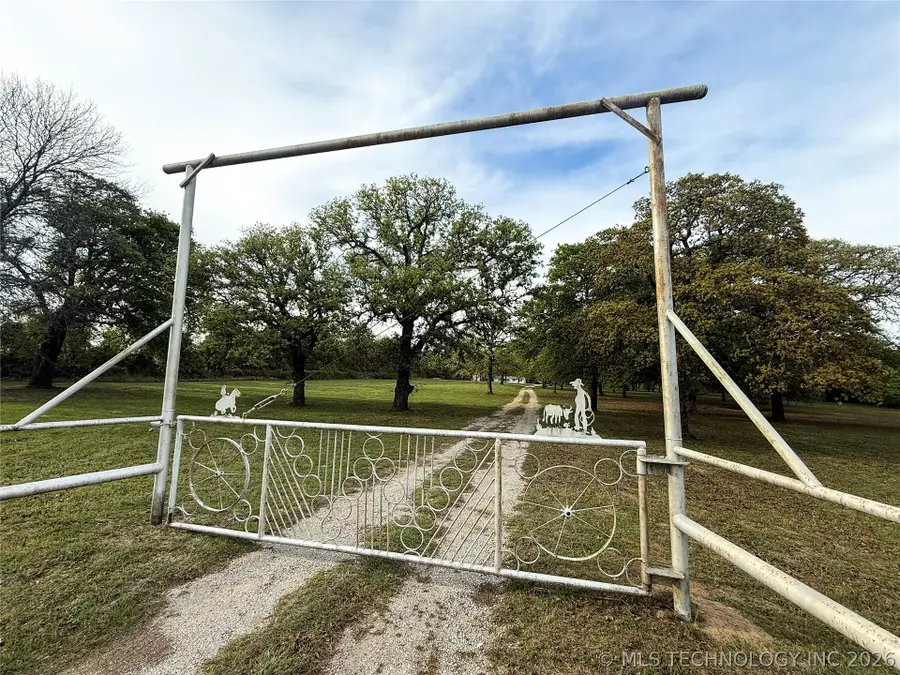 2976 Anshultz Road, Wilson, OK 73463 - #3