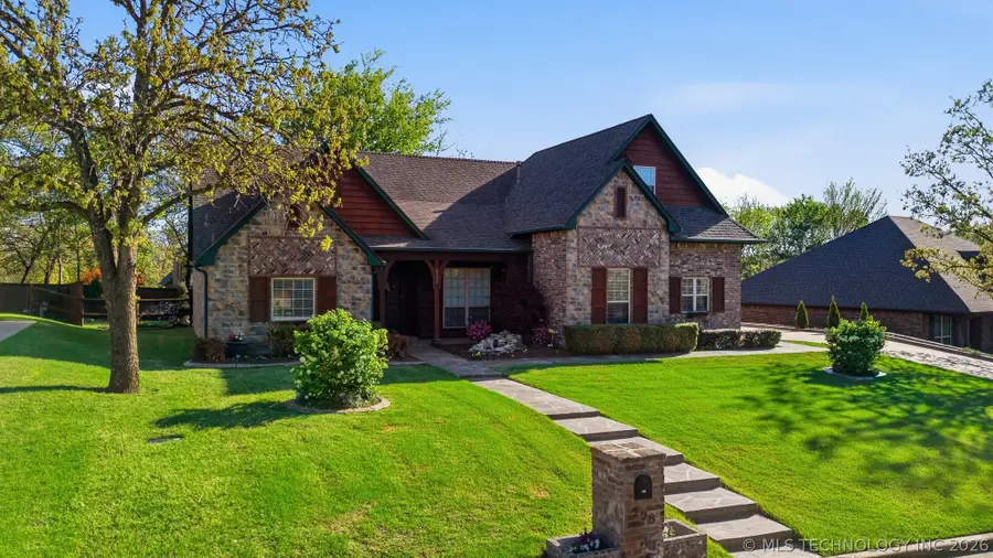 208 New Haven Street, Catoosa, OK 74015 - #2