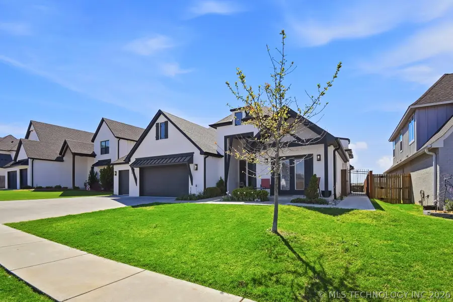 14390 S College Avenue, Bixby, OK 74008 - #2