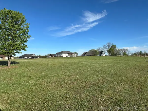 5812 Bluestem Way, Chelsea, OK 74016