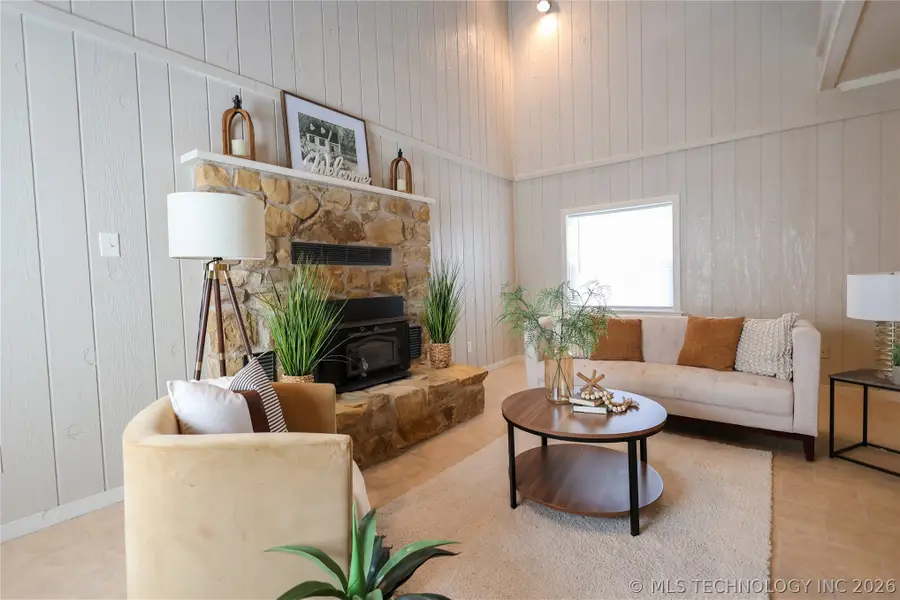 129 W Tahlequah Avenue, Sulphur, OK 73086 - #3