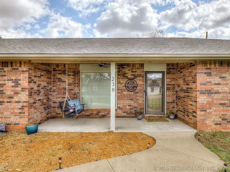 238 Meadowlark Place, Bartlesville, OK 74006 - #2