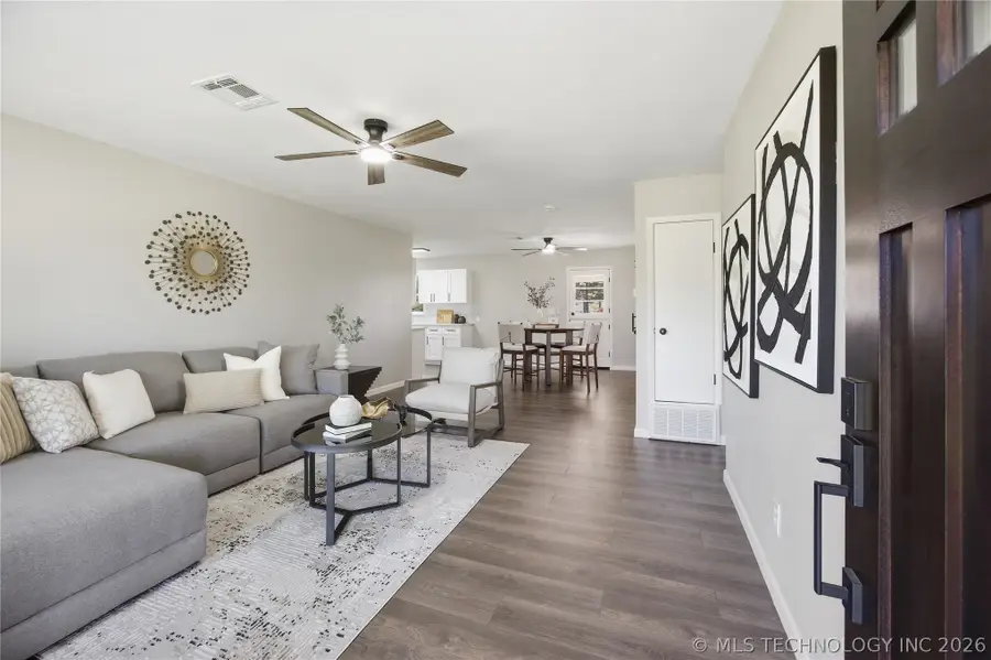 22112 W Coyote Trail #S, Sand Springs, OK 74063 - #2