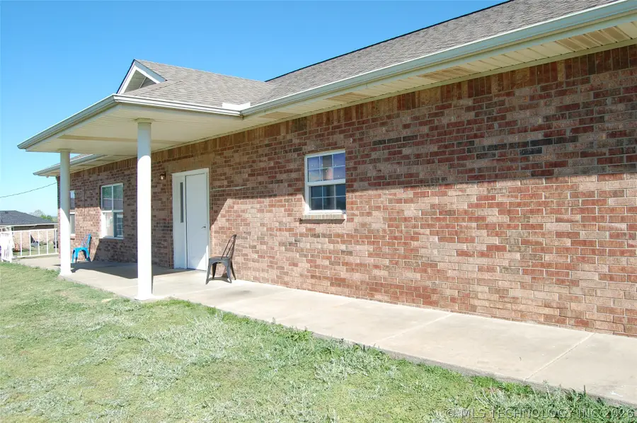 4 Hillcrest Way, Okemah, OK 74859 - #3