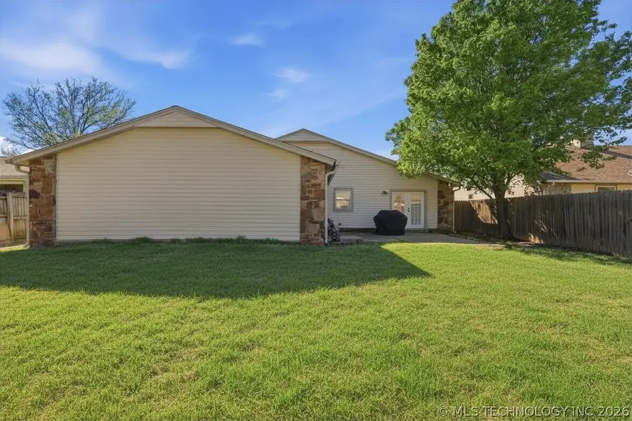 1805 N Cypress Avenue, Broken Arrow, OK 74012 - #2