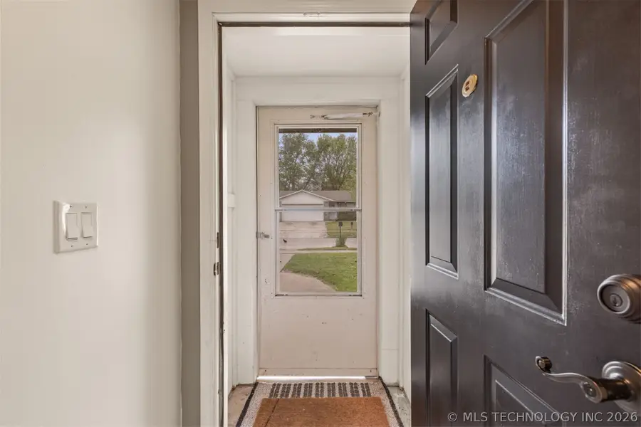 217 W Edgewater Street, Broken Arrow, OK 74012 - #3