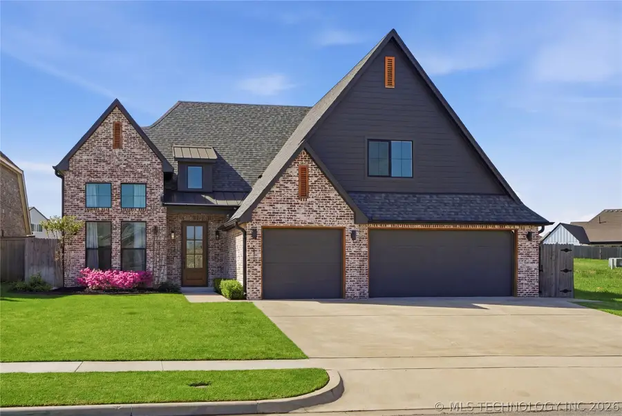 612 E 126th Street, Jenks, OK 74037 - #2