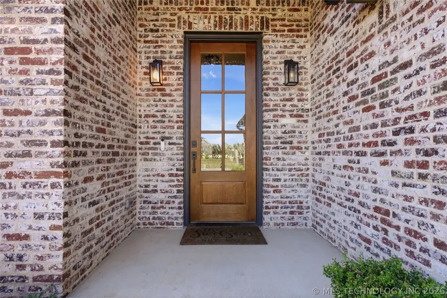 612 E 126th Street, Jenks, OK 74037 - #3