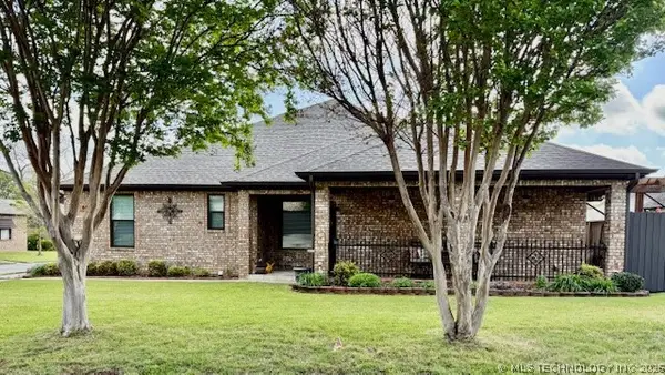 68 Overland Route Street, Ardmore, OK 73401