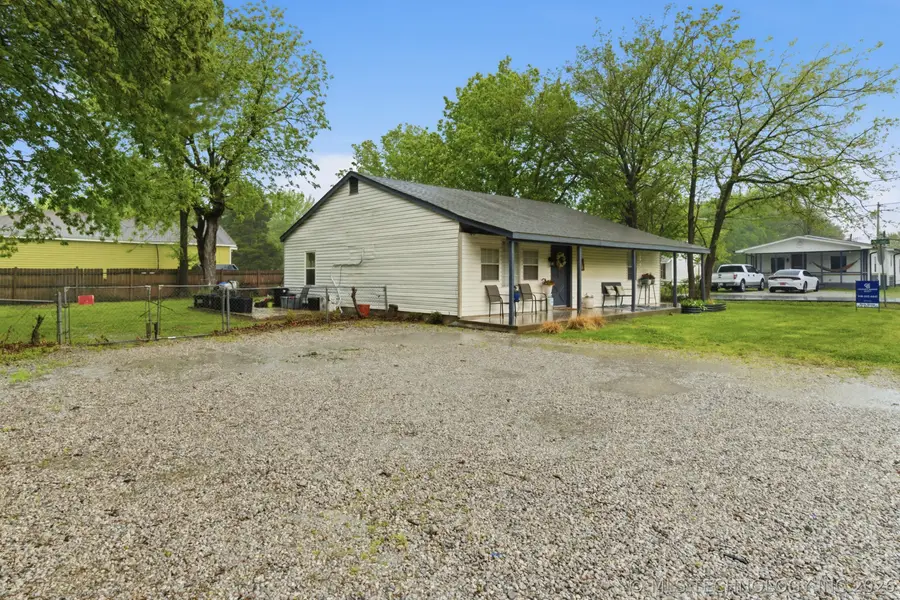 110 W Carter Street, Sperry, OK 74073 - #3