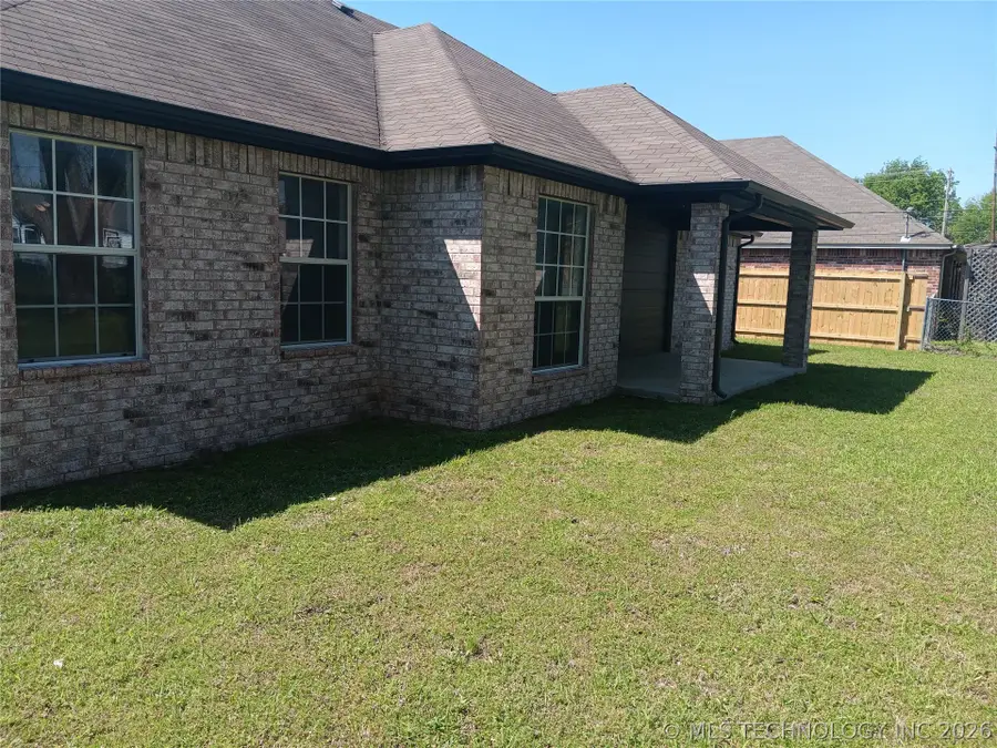 225 E Seminole Place, Tulsa, OK 74110 - #3