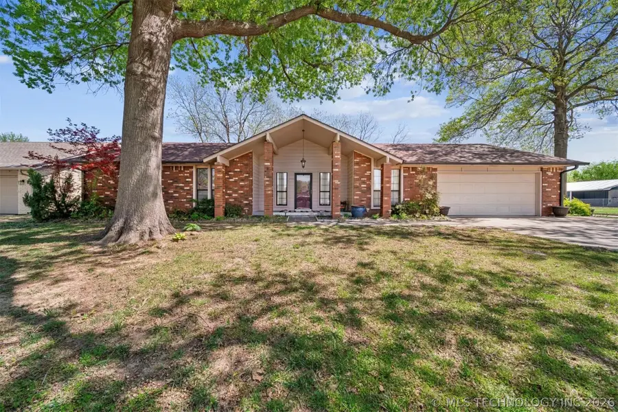 1613 Marietta Street, Pryor, OK 74361 - #2